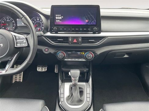 Used 2023 Kia Forte GT-Line w/ GT-Line Premium Package image 11