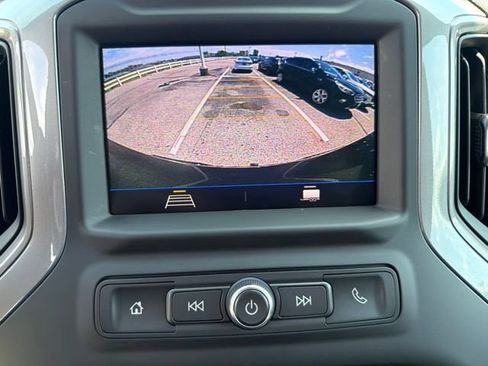Used 2020 Chevrolet Silverado 1500 Custom w/ Custom Convenience Package AWD/4WD image 19