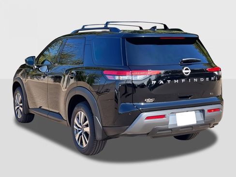 New 2026 Nissan Pathfinder SL FWD image 7