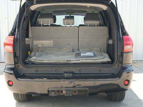 Used 2010 Toyota Sequoia Limited image 9