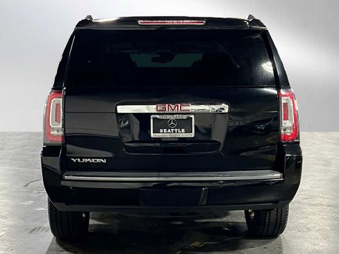Used 2017 GMC Yukon Denali image 4