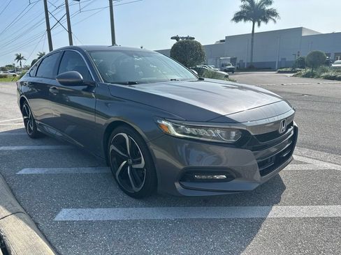 Used 2018 Honda Accord Sport image 3