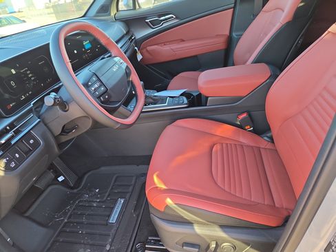 New 2026 Kia Sportage SX image 4