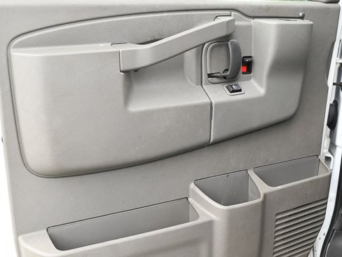 Used 2022 Chevrolet Express 2500 Work Van w/ Driver Convenience Package image 13