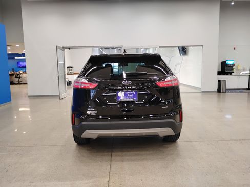 Certified 2024 Ford Edge SEL image 6