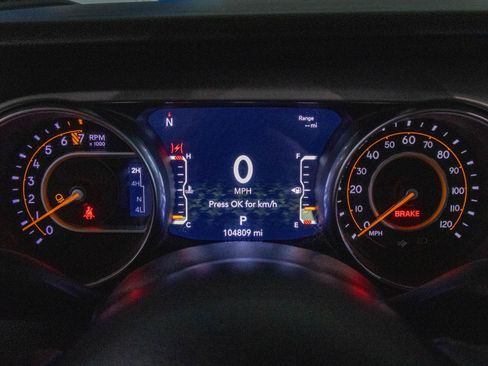 Used 2021 Jeep Gladiator Sport AWD/4WD image 14