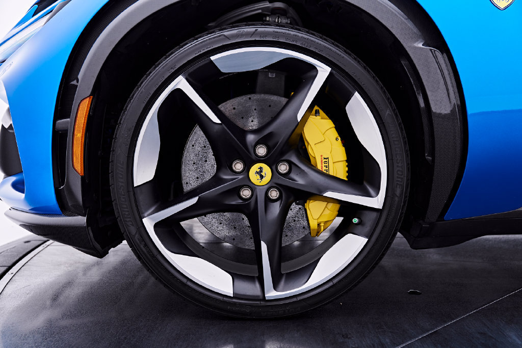 Used 2024 Ferrari Purosangue AWD/4WD image 3