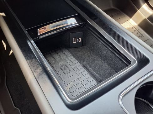 Used 2025 Lincoln Corsair Reserve FWD image 12