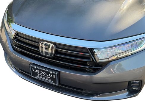 Used 2023 Honda Odyssey EX-L image 32