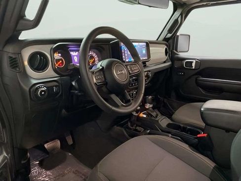 Used 2024 Jeep Wrangler Unlimited Sport AWD/4WD image 16