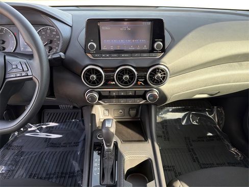 Used 2025 Nissan Sentra S image 14