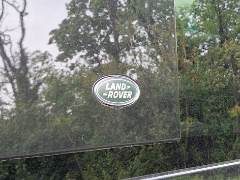 Used 2022 Land Rover Defender 110 X-Dynamic HSE AWD/4WD image 29