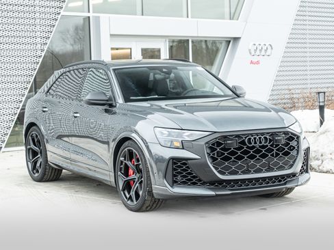New 2026 Audi RS Q8 performance image 2