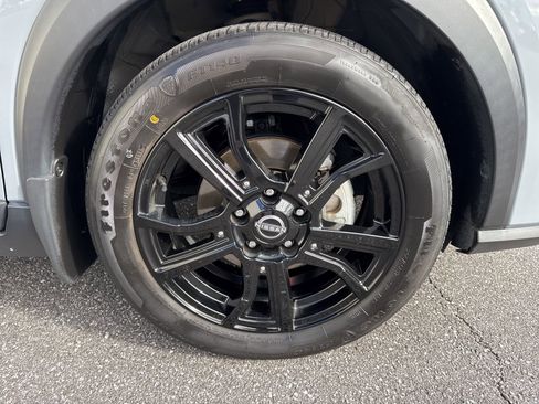 Used 2023 Nissan Kicks SR w/ SR Premium Package image 9