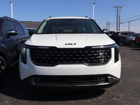New 2026 Kia Carnival SX Prestige FWD image 2