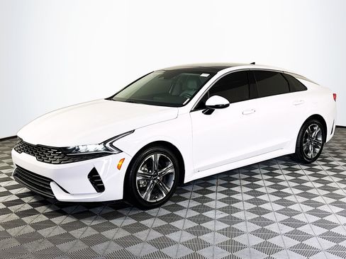 Used 2023 Kia K5 EX image 4