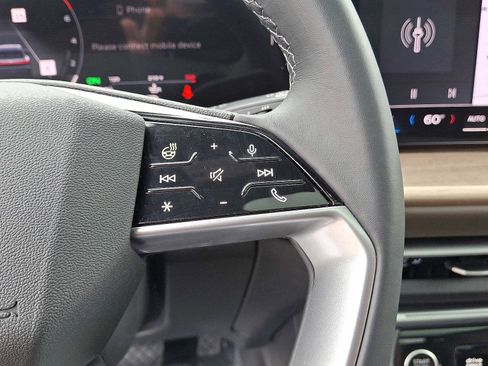 Certified 2025 Audi Q5 Prestige AWD/4WD image 17