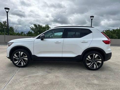 Certified 2024 Volvo XC40 B5 Plus w/ Protection Package Premier AWD/4WD image 5