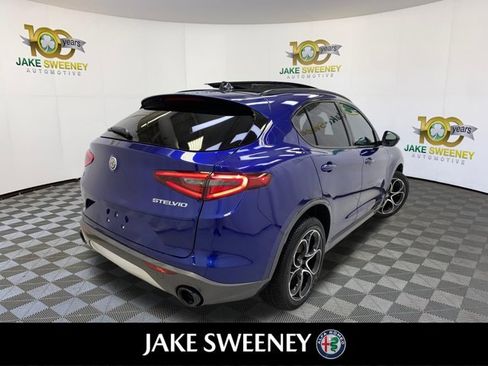Used 2023 Alfa Romeo Stelvio Ti AWD/4WD image 10