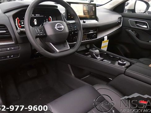 New 2026 Nissan Rogue Platinum w/ Platinum Premium Package AWD/4WD image 11