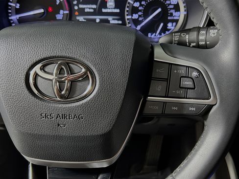 Used 2022 Toyota Highlander XSE image 20