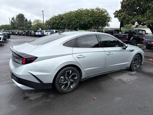 Used 2024 Hyundai Sonata SEL FWD image 4