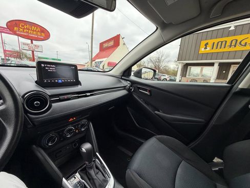 Used 2020 Toyota Yaris LE FWD image 22