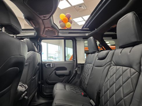 New 2025 Jeep Wrangler Unlimited Sport image 18