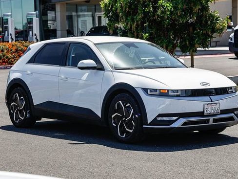 Certified 2023 Hyundai Ioniq 5 SEL RWD image 6