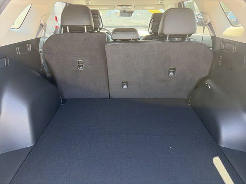 Used 2024 Kia Sportage EX FWD image 29