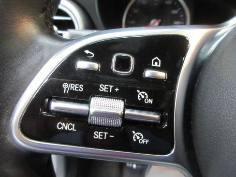 Used 2021 Mercedes-Benz GLC 300 4MATIC Coupe image 36