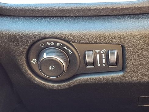 New 2026 Chrysler Pacifica Select image 19