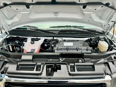 Used 2024 GMC Savana 2500 RWD 2500 135 w/ Driver Convenience Package image 11