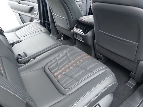 New 2025 Nissan Armada PRO-4X AWD/4WD image 11