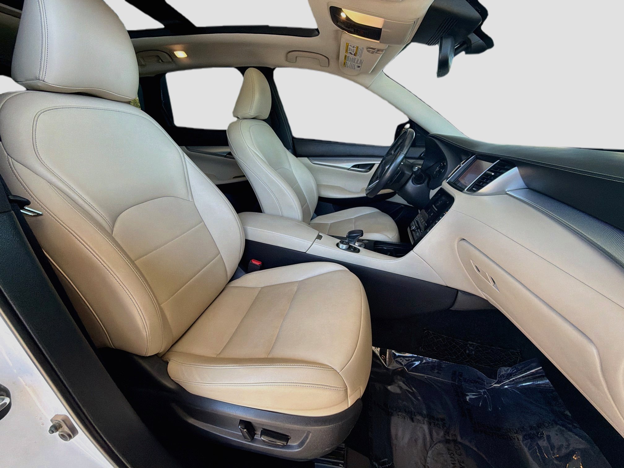Used 2019 INFINITI QX50 Luxe w/ Navigation Package AWD/4WD image 32