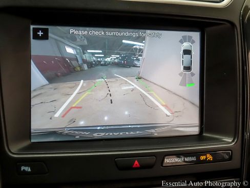 Used 2018 Ford Explorer XLT w/ Equipment Group 202A image 24