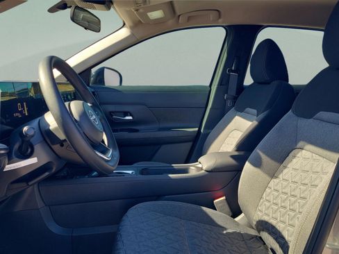 New 2026 Nissan Kicks SV image 18