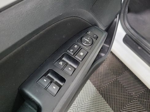 Used 2019 Hyundai Elantra Value Edition w/ Cargo Package FWD image 27