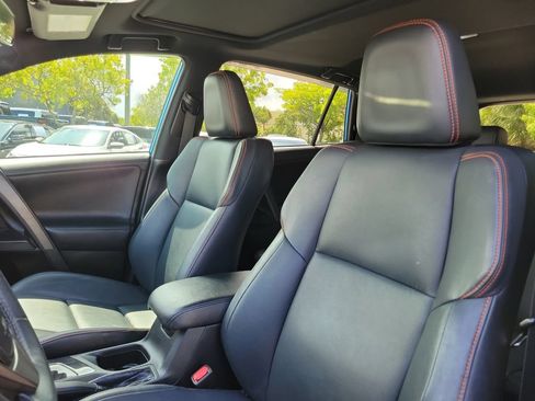 Used 2017 Toyota RAV4 SE AWD/4WD image 26