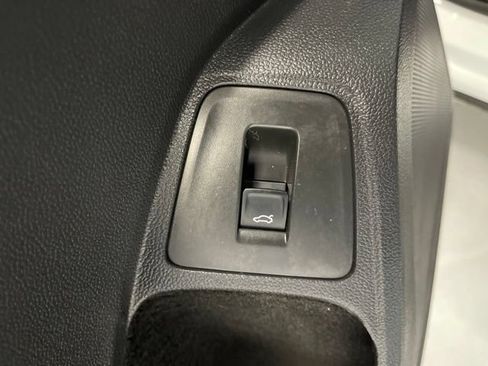 Used 2024 Volkswagen Tiguan SE R-Line AWD/4WD image 27