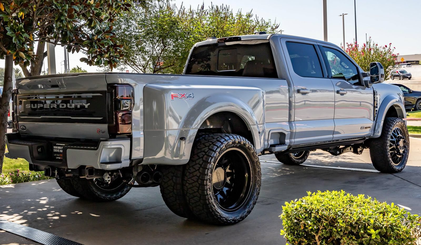 Used 2026 Ford F450 Platinum w/ FX4 Off-Road Package AWD/4WD image 10