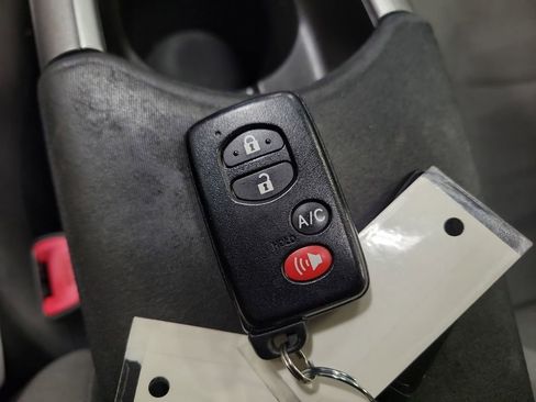 Used 2012 Toyota Prius Three image 15