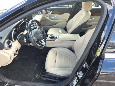 Used 2015 Mercedes-Benz C 300 4MATIC Sedan image 3