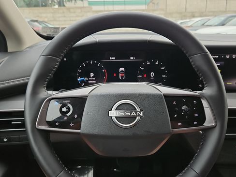 Certified 2025 Nissan Murano SV AWD/4WD image 18