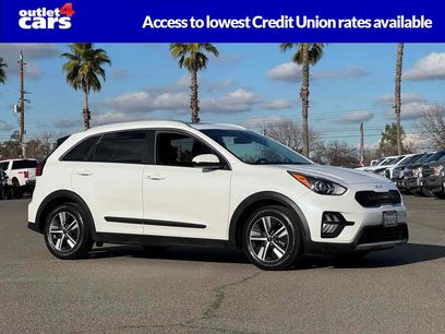 Used 2022 Kia Niro LXS