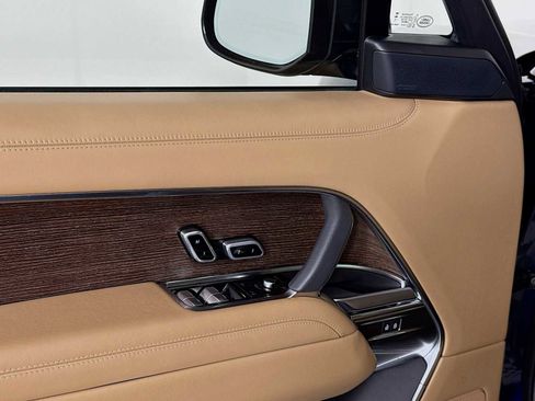 Certified 2023 Land Rover Range Rover Long Wheelbase Autobiography AWD/4WD image 19