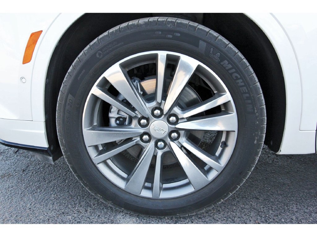 Used 2021 Cadillac XT6 Premium Luxury w/ Platinum Package FWD image 38