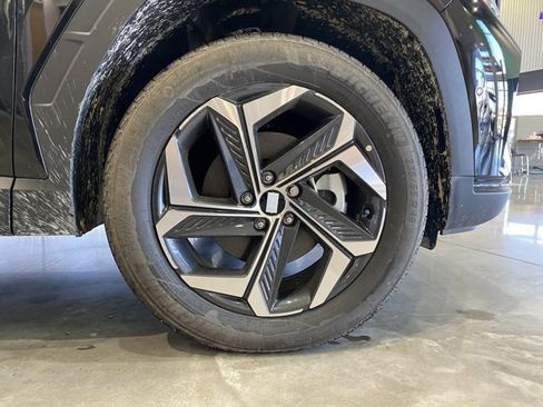 Used 2024 Hyundai Tucson Limited image 43