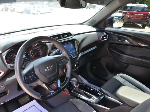 Used 2022 Chevrolet TrailBlazer RS w/ Sun and Liftgate Package AWD/4WD image 25