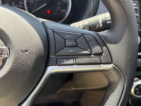 Used 2020 Nissan Kicks S FWD image 21